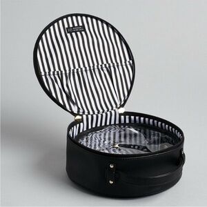 Hudson + Bleeker Preto Nomad Round Travel Case